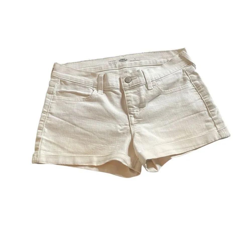 Old Navy size 4 semi fitted regular Women's White Denim Shorts